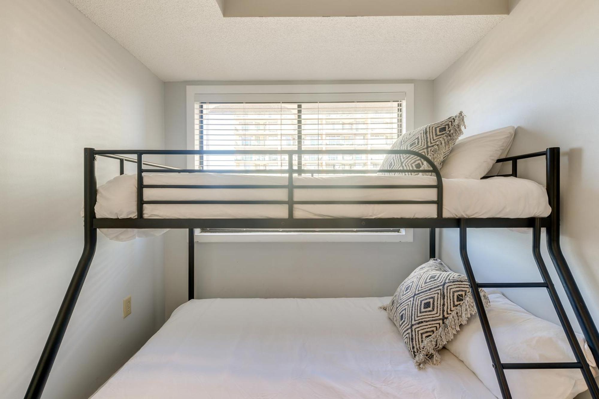 Oceanfront North Myrtle Beach Condo With Indoor Pool 외부 사진