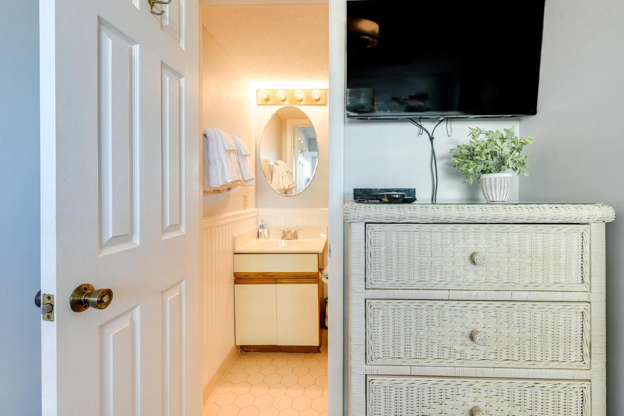 Oceanfront North Myrtle Beach Condo With Indoor Pool 외부 사진