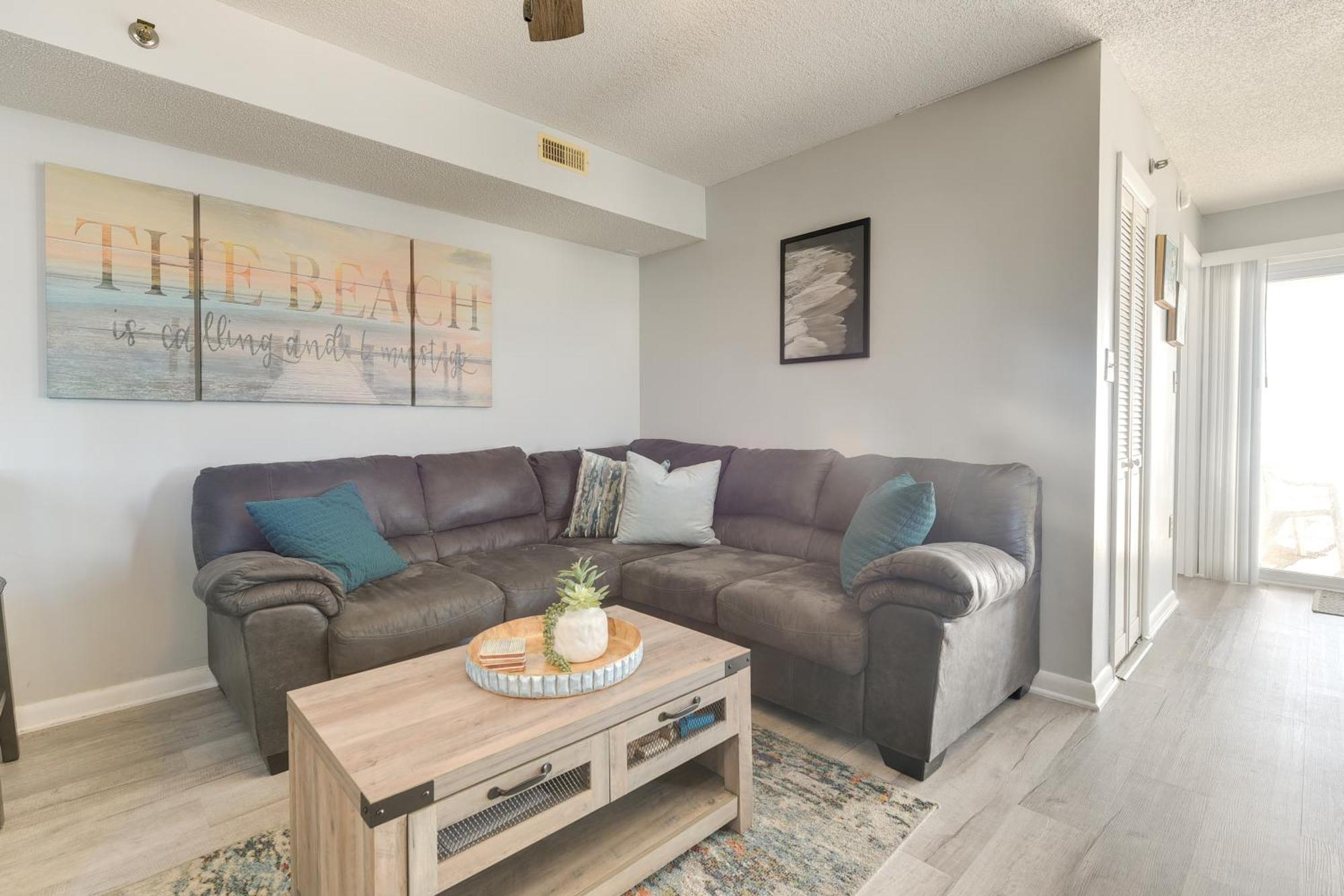 Oceanfront North Myrtle Beach Condo With Indoor Pool 외부 사진