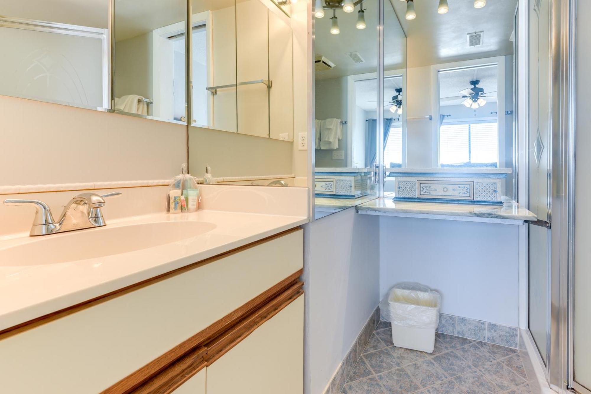 Oceanfront North Myrtle Beach Condo With Indoor Pool 외부 사진