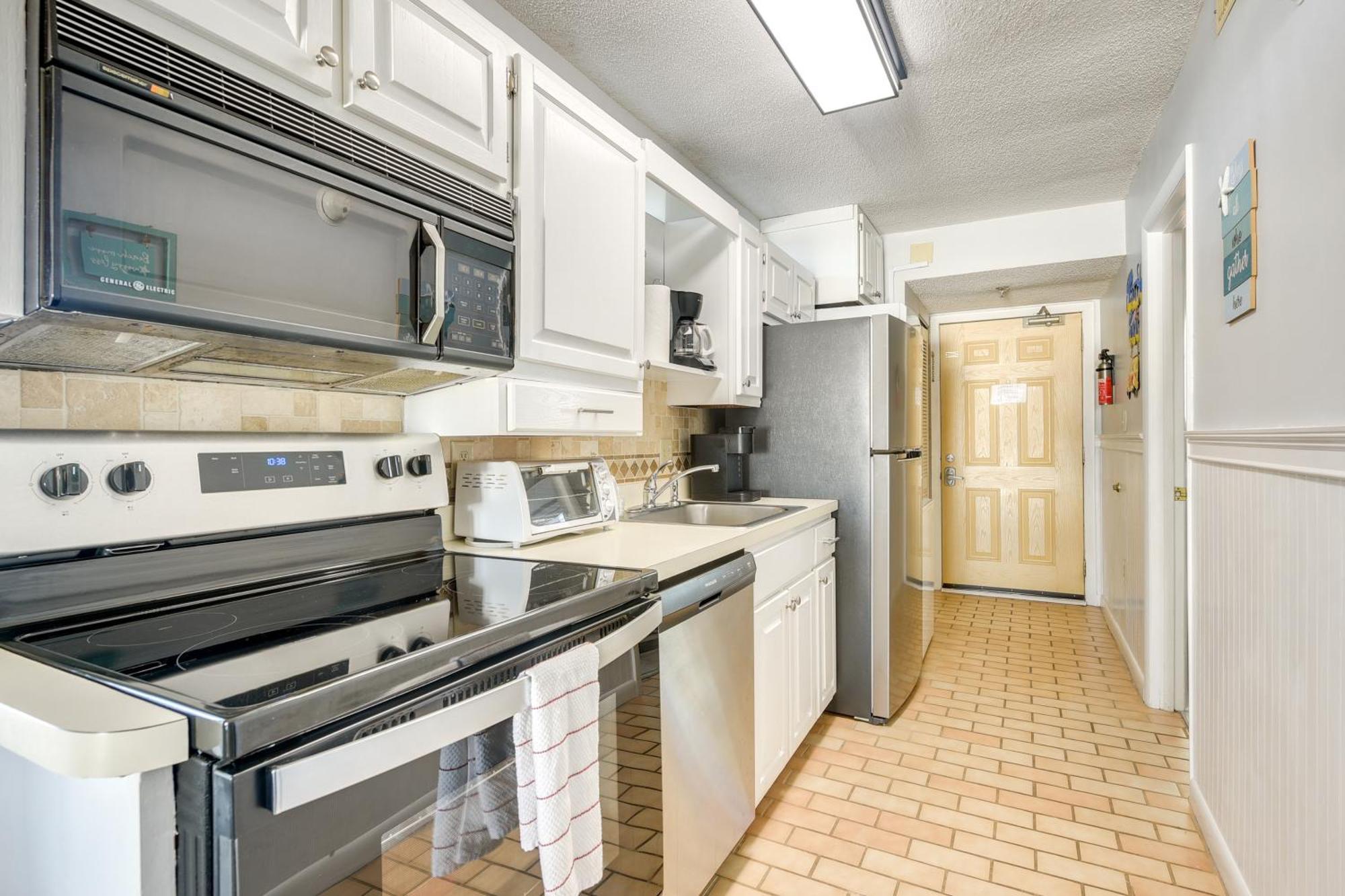 Oceanfront North Myrtle Beach Condo With Indoor Pool 외부 사진